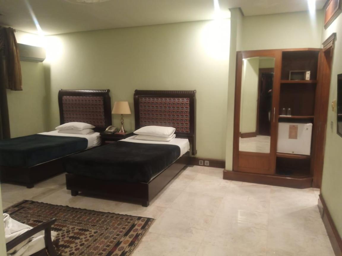 Regency Inn Hotel Lahor Kültér fotó