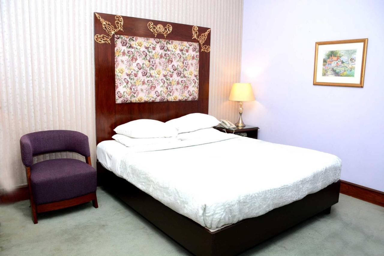 Regency Inn Hotel Lahor Kültér fotó