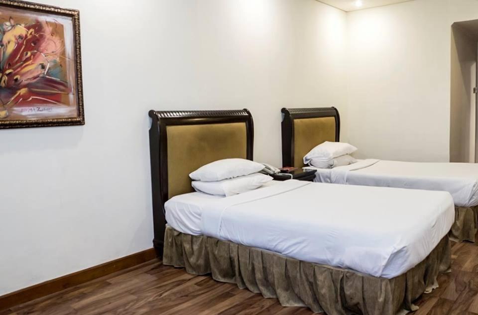 Regency Inn Hotel Lahor Kültér fotó